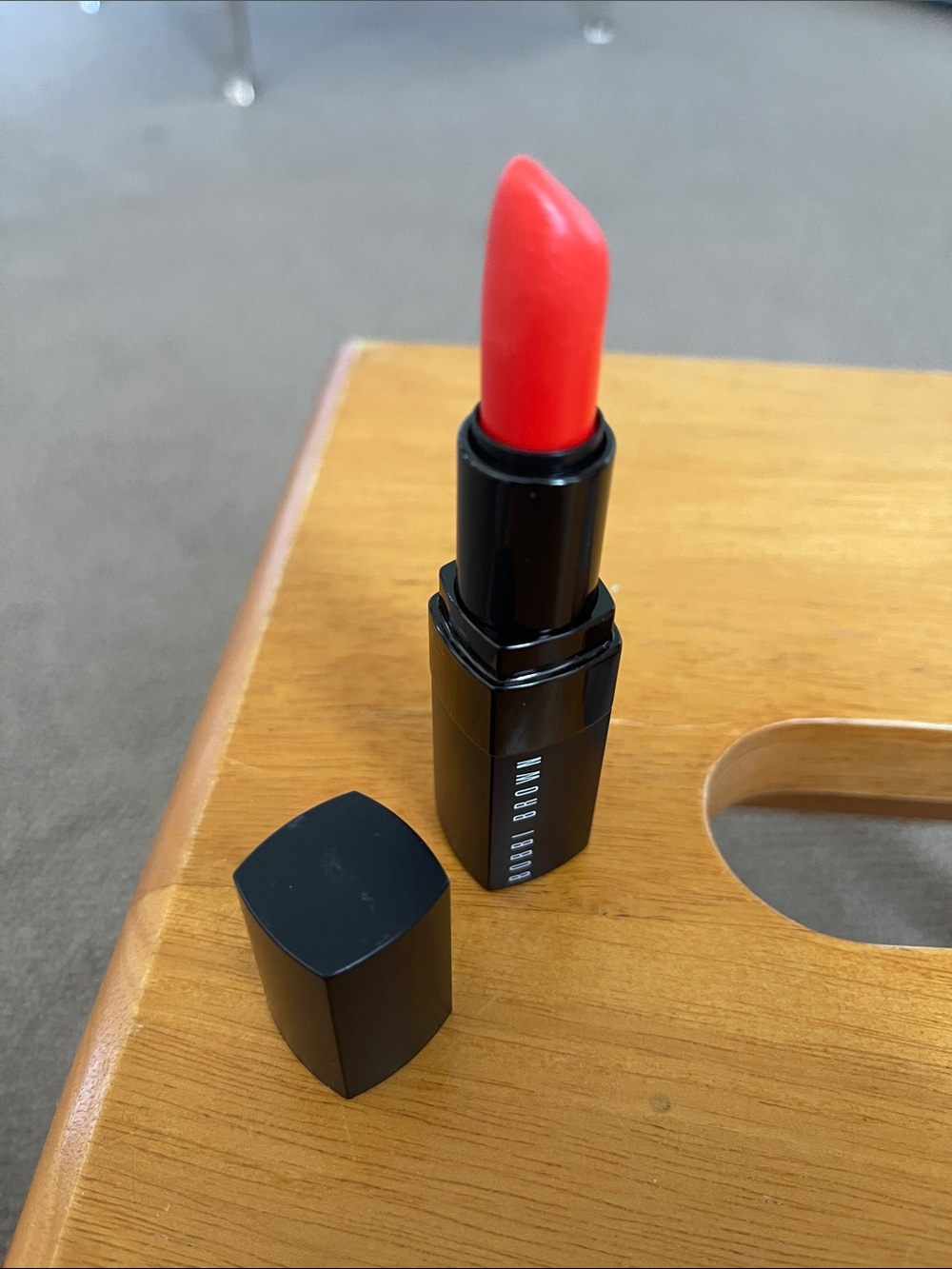 BOBBI BROWN rich lip color lipstick in #44 Bright Poppy